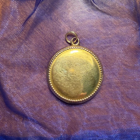 7 Diamond Star Locket, 10k Gold, Circa 1890s **SALE** - Picture 4 of 5